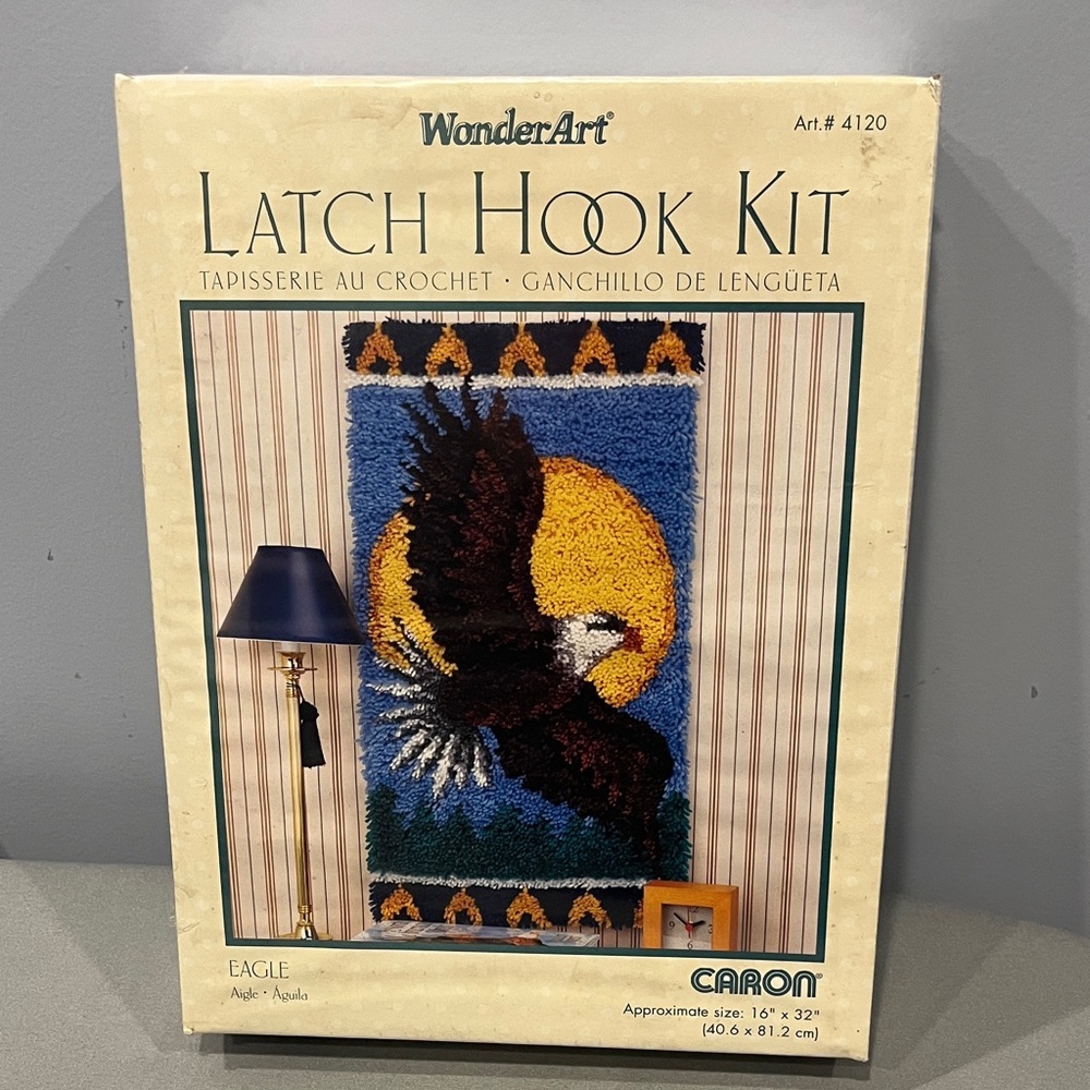 EAGLE Latch Hook Kit - WonderArt Caron International